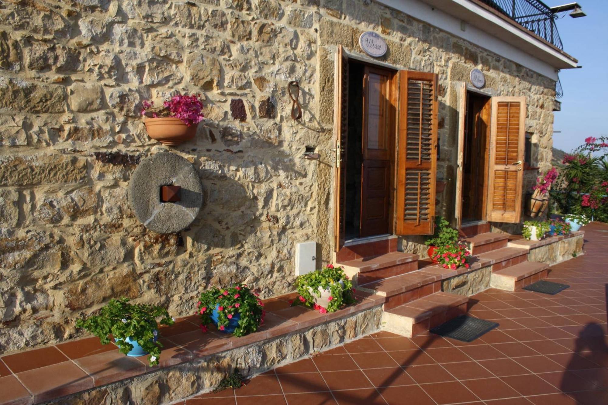 Camere & Case Vacanze Lo Scoglio Castel di Tusa Zewnętrze zdjęcie
