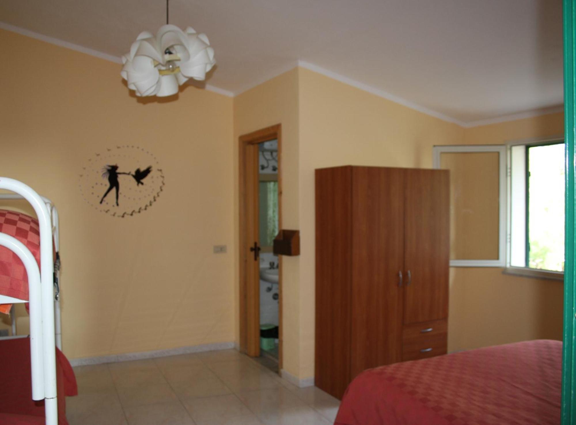 Camere & Case Vacanze Lo Scoglio Castel di Tusa Zewnętrze zdjęcie