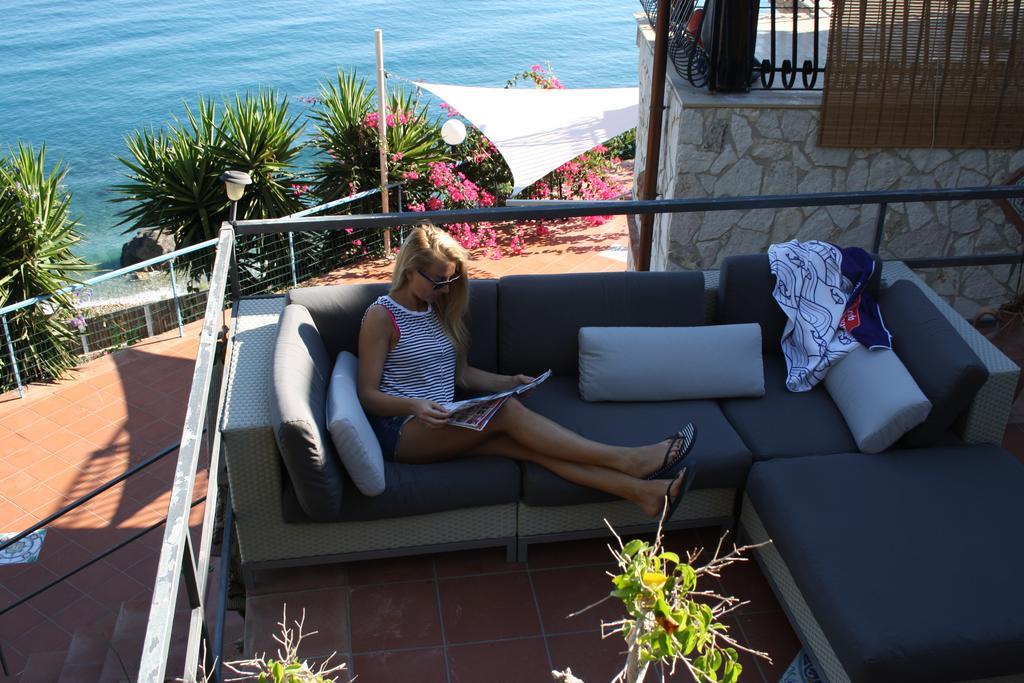 Camere & Case Vacanze Lo Scoglio Castel di Tusa Zewnętrze zdjęcie